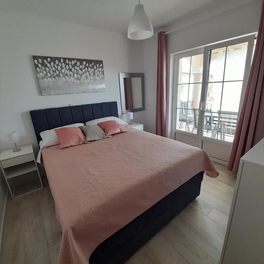 Apartments Filipovic Биоград на Мору Екстериор снимка