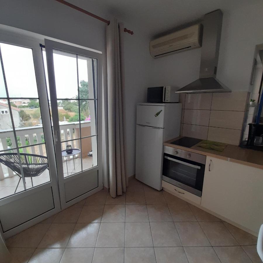 Apartments Filipovic Биоград на Мору Екстериор снимка
